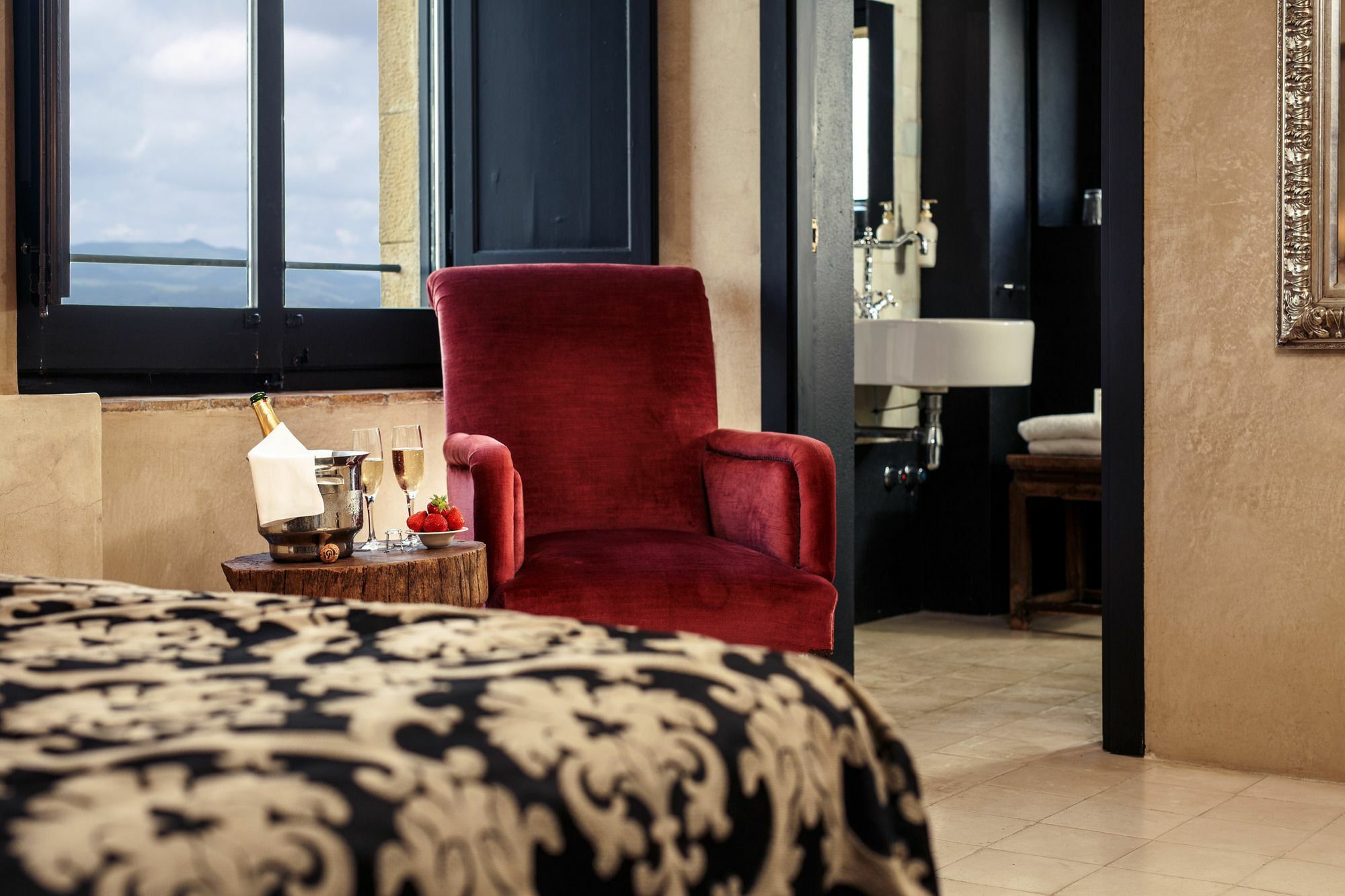 Hotel Castell D'Emporda La Bisbal d'Emporda Екстер'єр фото